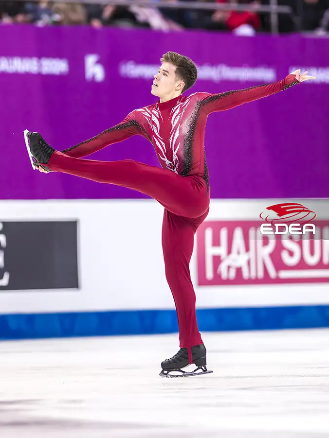 Ice Gallery Skates U.S.